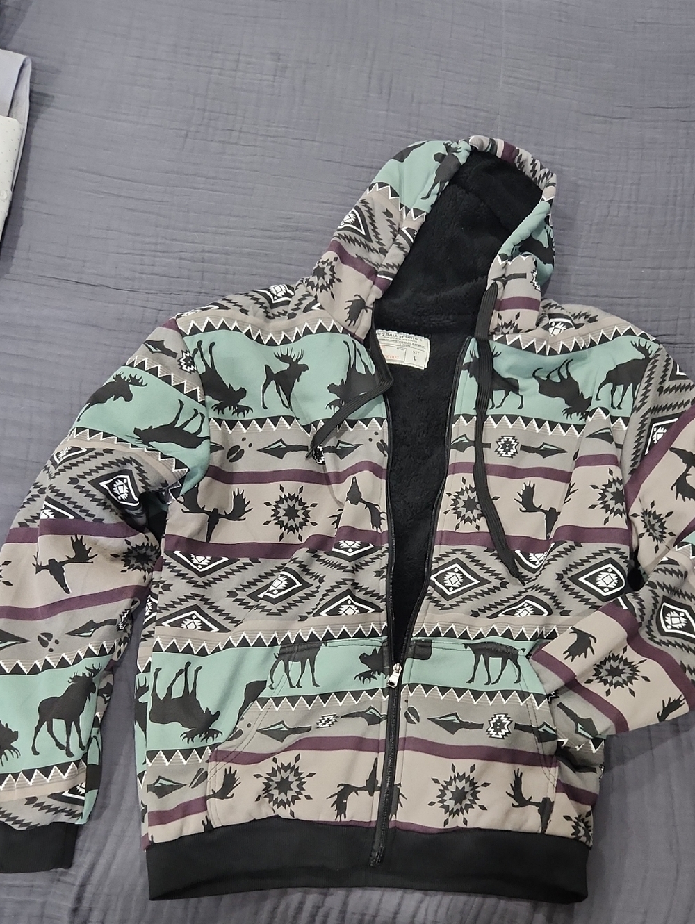 NWOT Men's Aztec Moose Print Hoodie Jacket - Fleece Lined, Very Warm